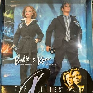 Barbie & Ken as Agent Dana Scully and Agent Fox Mulder Dolls
